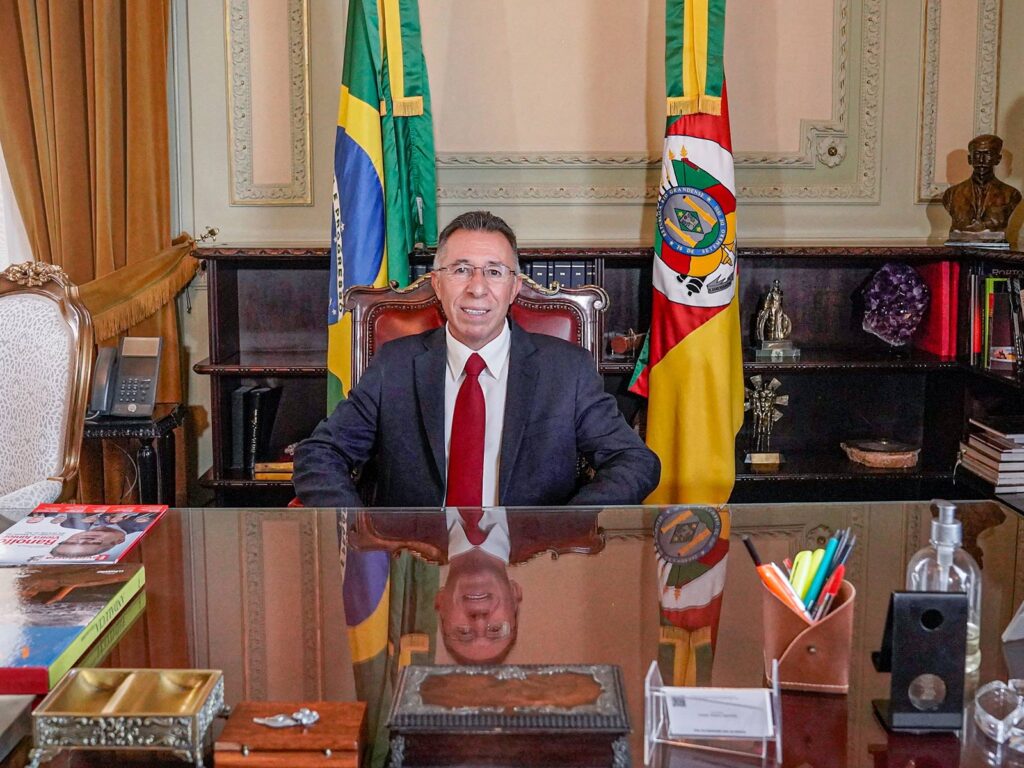 Valdeci Governador interino