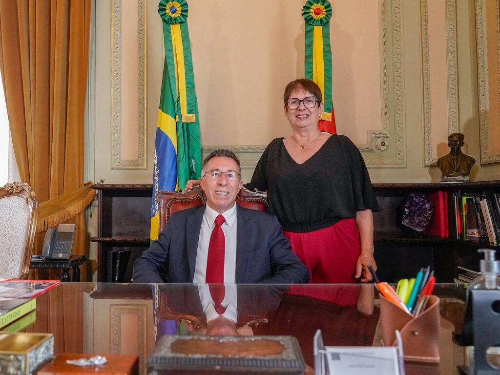 Valdeci Governador interino e Dona Elaine primeira dama