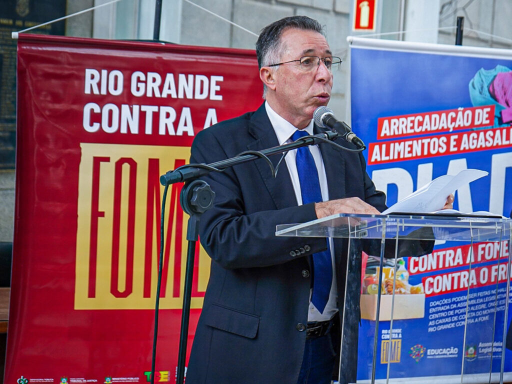 Valdeci deputado combate a fome RS contra a fome